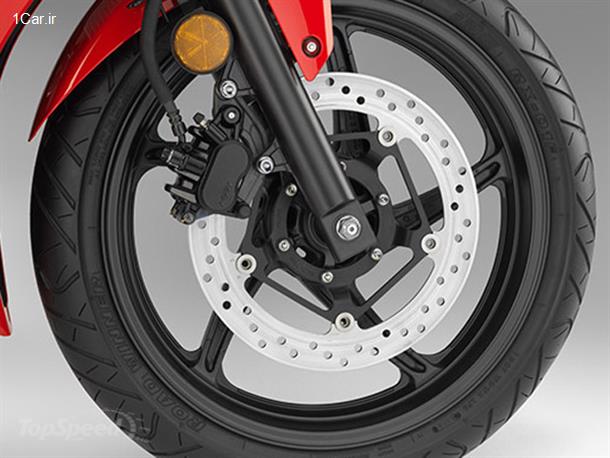 بررسی موتورسیکلت هوندا CBR300R مدل 2015